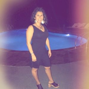 Meet your Posher, Yvette